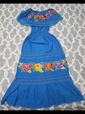 NWOT Mexican Embroidered Dress